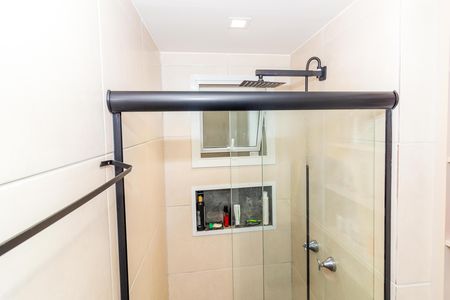 Apartamento à venda com 90m², 2 quartos e 1 vaga Apartamento à venda com 90m², 2 quartos e 1 vagaBanheiro da Suíte