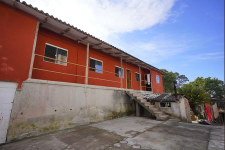 Fachada e garagem  de kitnet/studio para alugar com 1 quarto, 25m² em Serraria, São José