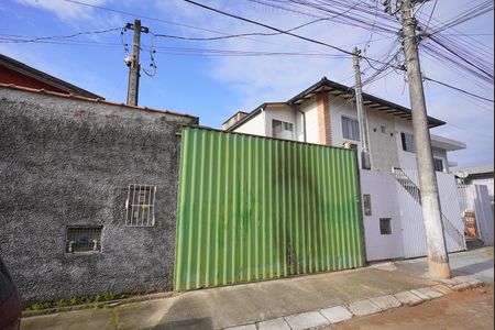 Fachada rua de kitnet/studio para alugar com 1 quarto, 25m² em Serraria, São José