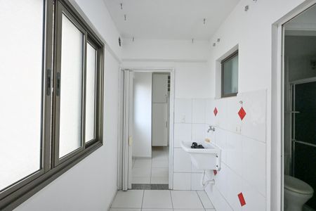 Apartamento para alugar com 117m², 3 quartos e 1 vagaÁrea de Serviço