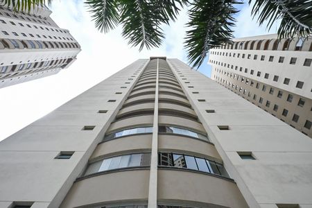 Apartamento para alugar com 117m², 3 quartos e 1 vagaFachada