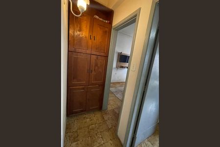Corredor de apartamento para alugar com 1 quarto, 45m² em Centro, Duque de Caxias