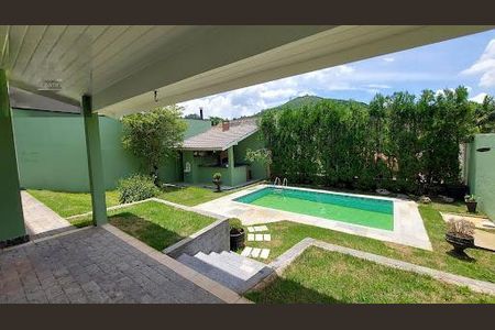 Casa à venda com 3 quartos, 266m² em Alphaville, Santana de Parnaíba