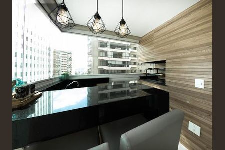 Apartamento à venda com 253m², 3 quartos e 4 vagas