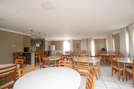 Apartamento para alugar com 58m², 2 quartos e 1 vaga Apartamento para alugar com 58m², 2 quartos e 1 vagaÁrea comum - Salão de festas
