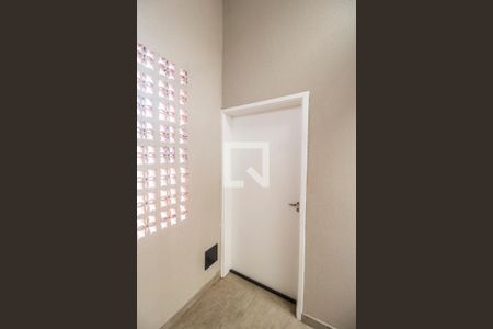 Banheiro de kitnet/studio para alugar com 1 quarto, 35m² em Ana Cristina II, Barueri