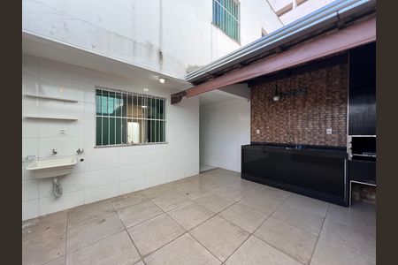 Casa para alugar com 3 quartos, 115m² em Manacás, Belo Horizonte