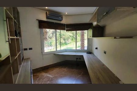 Casa à venda com 5 quartos, 985m² em Centro Comercial Jubran, Barueri