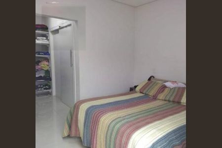 Casa à venda com 5 quartos, 245m² em Suru, Barueri