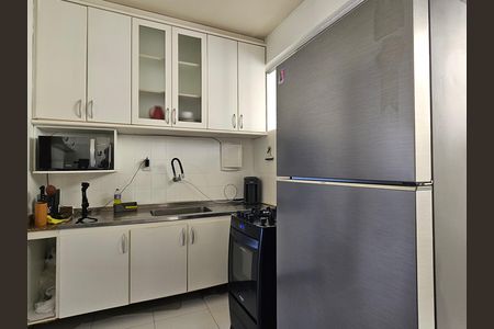 Cozinha de apartamento para alugar com 2 quartos, 60m² em Pituba, Salvador