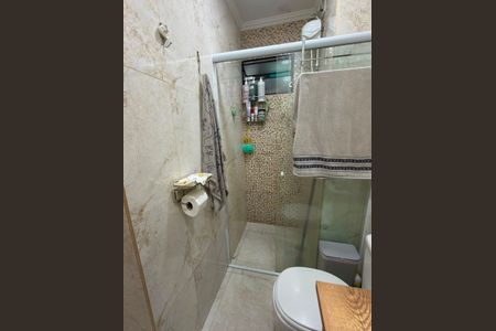 Banheiro de apartamento para alugar com 2 quartos, 56m² em Vila America, Carapicuíba