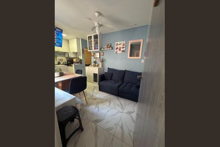 Sala de apartamento para alugar com 2 quartos, 56m² em Vila America, Carapicuíba