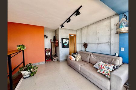 Apartamento à venda com 2 quartos, 140m² em Floresta, Belo Horizonte