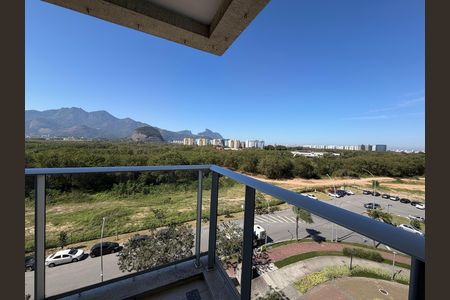 Sala - Varanda  de apartamento para alugar com 1 quarto, 63m² em Barra da Tijuca, Rio de Janeiro