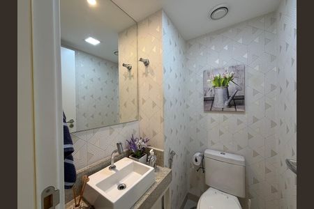Lavabo de apartamento para alugar com 1 quarto, 63m² em Barra da Tijuca, Rio de Janeiro