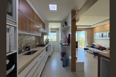 Cozinha de apartamento para alugar com 1 quarto, 63m² em Barra da Tijuca, Rio de Janeiro