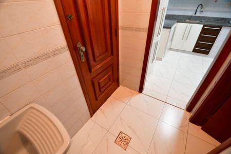 Área de Serviço de apartamento para alugar com 2 quartos, 80m² em Cambuí, Campinas