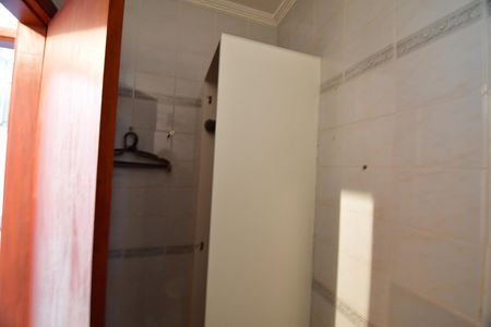 Apartamento para alugar com 80m², 2 quartos e sem vagaBanheiro de serviço