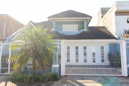 Fachada de casa à venda com 5 quartos, 250m² em Marechal Rondon, Canoas