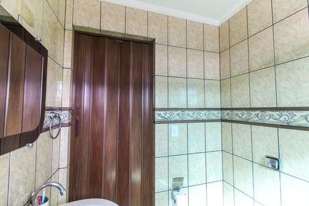 Casa à venda com 300m², 3 quartos e 3 vagas Casa à venda com 300m², 3 quartos e 3 vagasBanheiro social
