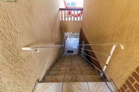 Casa à venda com 300m², 3 quartos e 3 vagas Casa à venda com 300m², 3 quartos e 3 vagasEntrada