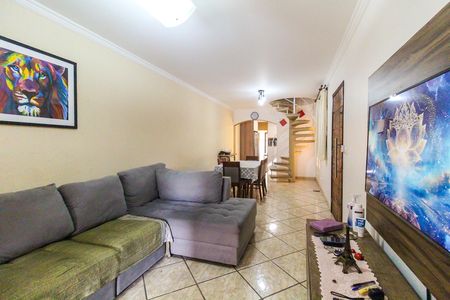 Casa à venda com 3 quartos, 300m² em Parque Santa Rita, São Paulo
