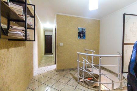 Casa à venda com 300m², 3 quartos e 3 vagas Casa à venda com 300m², 3 quartos e 3 vagasHall