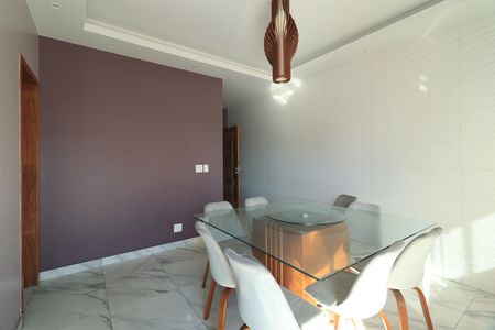 Apartamento para alugar com 82m², 2 quartos e 1 vagaSala de Jantar