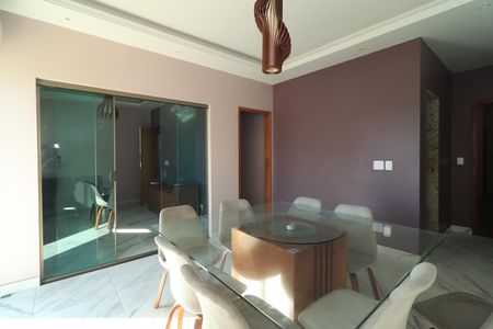 Apartamento para alugar com 82m², 2 quartos e 1 vagaSala de Jantar