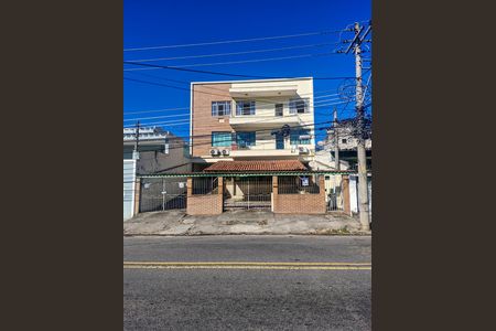 Fachada+Plaquinha de apartamento para alugar com 2 quartos, 82m² em Vila Valqueire, Rio de Janeiro