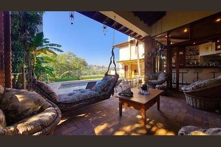 Casa à venda com 500m², 4 quartos e 3 vagas