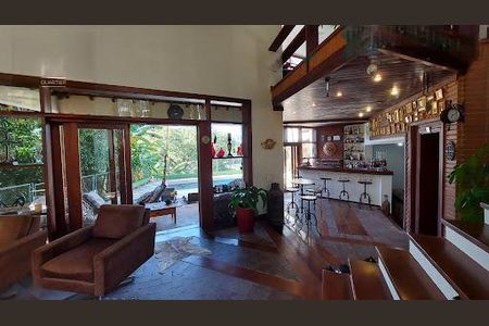 Casa à venda com 4 quartos, 500m² em Alphaville, Santana de Parnaíba