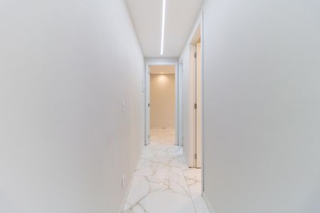 Corredor de apartamento para alugar com 2 quartos, 48m² em Jardim Sao Saverio, São Paulo