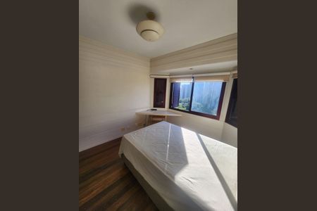 Quarto de apartamento para alugar com 1 quarto, 55m² em Vila Suzana, São Paulo