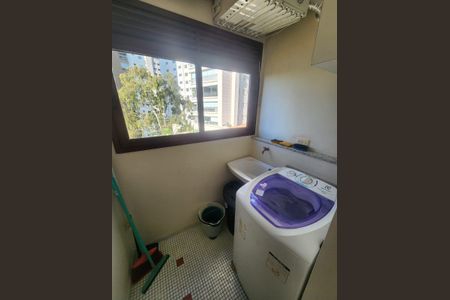 Área de serviço de apartamento para alugar com 1 quarto, 55m² em Vila Suzana, São Paulo