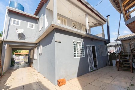 Área comum de casa para alugar com 6 quartos, 115m² em Rio Branco, Canoas
