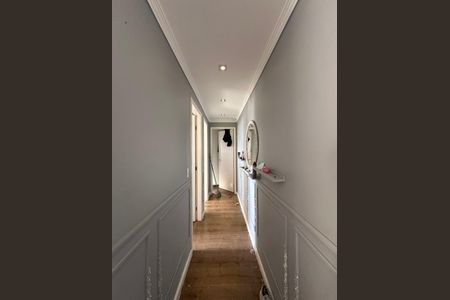 Corredor de apartamento para alugar com 2 quartos, 52m² em Parque Bristol, São Paulo