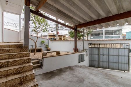 Garagem  de casa para alugar com 3 quartos, 156m² em Jardim Flor da Montanha, Guarulhos