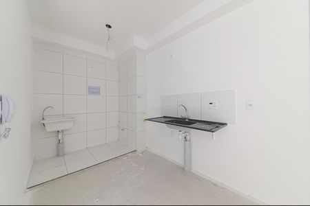 Cozinha de apartamento para alugar com 1 quarto, 34m² em Jardim São Luís, São Paulo