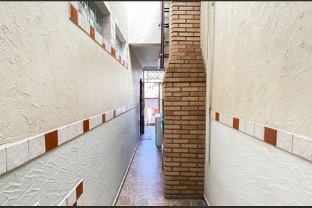 Corredor  de casa à venda com 3 quartos, 155m² em Jardim Triana, São Paulo