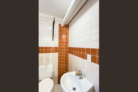 Banheiro de serviço de casa à venda com 3 quartos, 155m² em Jardim Triana, São Paulo