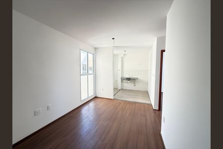 Sala de apartamento para alugar com 2 quartos, 45m² em Praia, Contagem