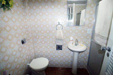 Banheiro de apartamento à venda com 2 quartos, 75m² em Vaz Lobo, Rio de Janeiro