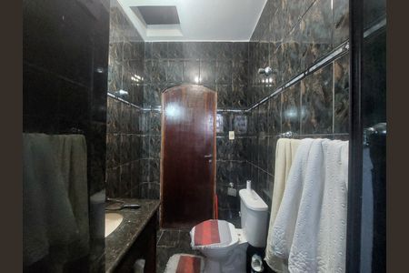 Banheiro Suíte de casa para alugar com 3 quartos, 135m² em Jardim dos Bichinhos, São Paulo