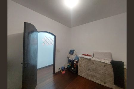 Quarto 1 de casa para alugar com 3 quartos, 135m² em Jardim dos Bichinhos, São Paulo