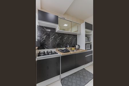 Cozinha e Área de Serviço de apartamento para alugar com 1 quarto, 50m² em Higienópolis, Porto Alegre