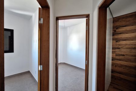 Corredor  de apartamento à venda com 2 quartos, 80m² em Jardim Alvorada, Santo André