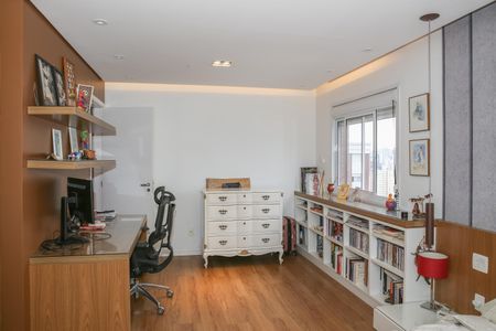 Suíte de apartamento à venda com 2 quartos, 128m² em Água Branca, São Paulo