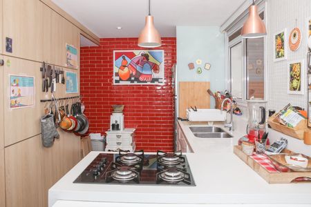 Cozinha e Área de Serviço de apartamento à venda com 2 quartos, 128m² em Água Branca, São Paulo