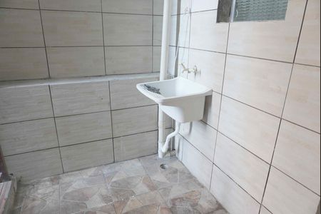 Área de Serviço de casa para alugar com 2 quartos, 30m² em Jardim Graziela, Barueri